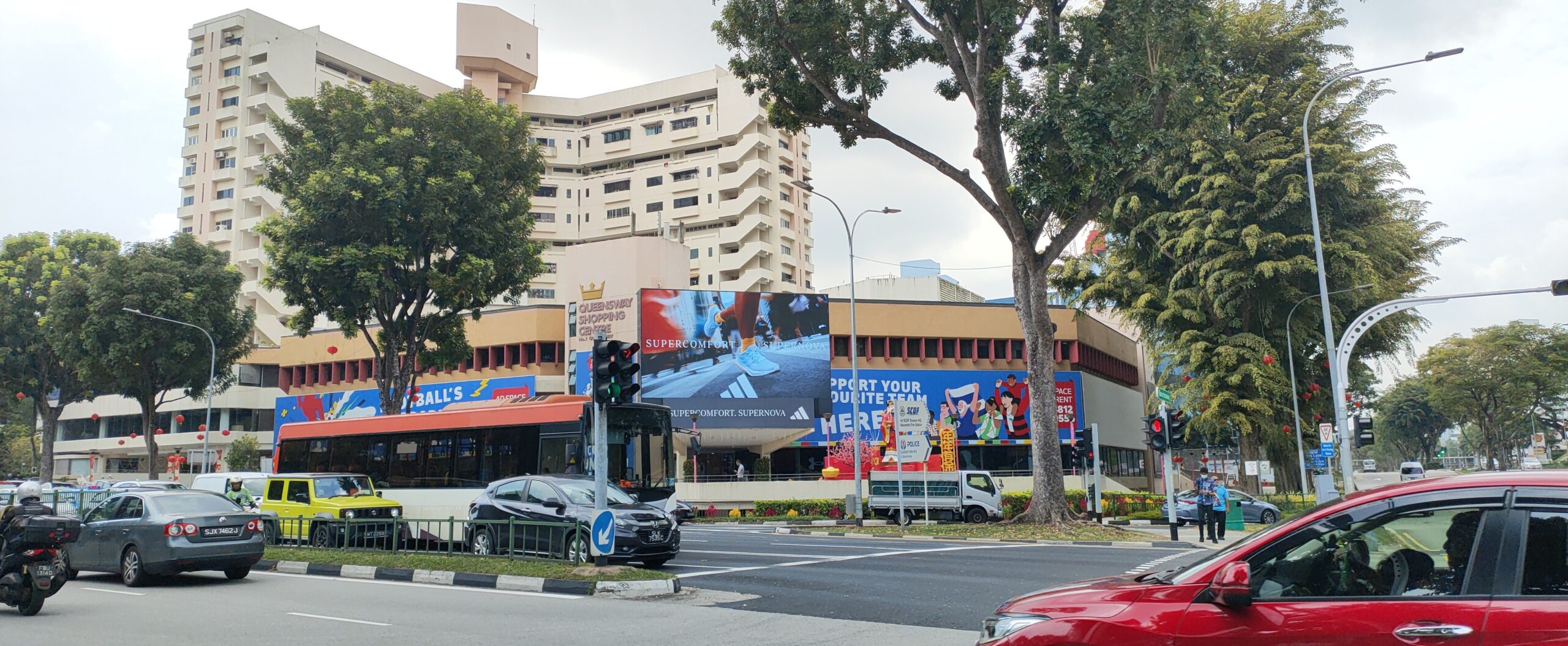 Adiddas_Queensway Shopping Centre_Alexan Road_OOH & DOOH_Creative_Singapore_2025